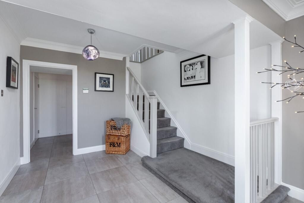 Property photo 1 of 3