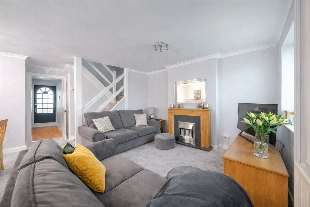 Property photo 1 of 2