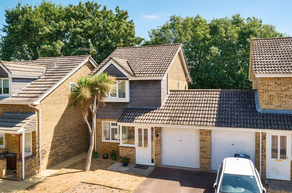 Property photo 1 of 21 1498981-33-6A6Ca5...
