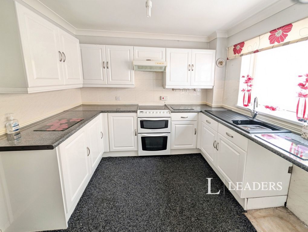Property photo 2 of 16 Pbox-Img.Jpg