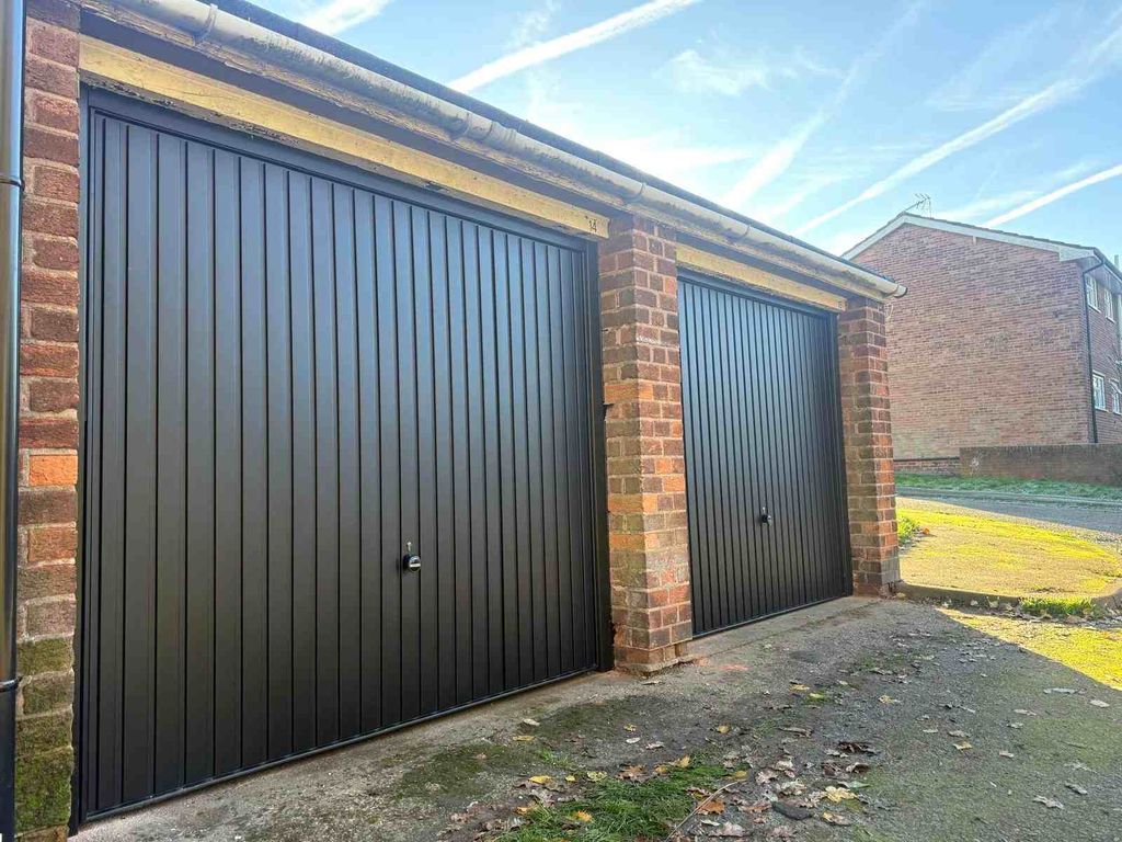 Property photo 1 of 3