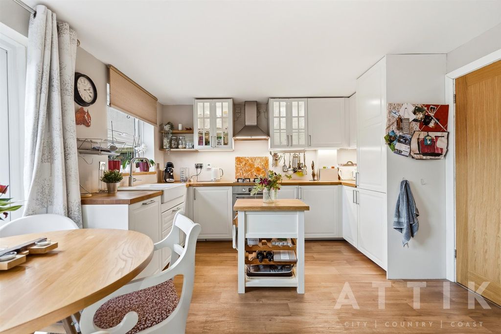 Property photo 3 of 27 Ar701263.Jpg