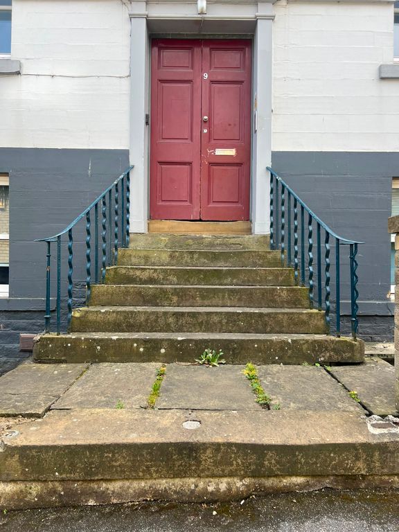 Property photo 1 of 5