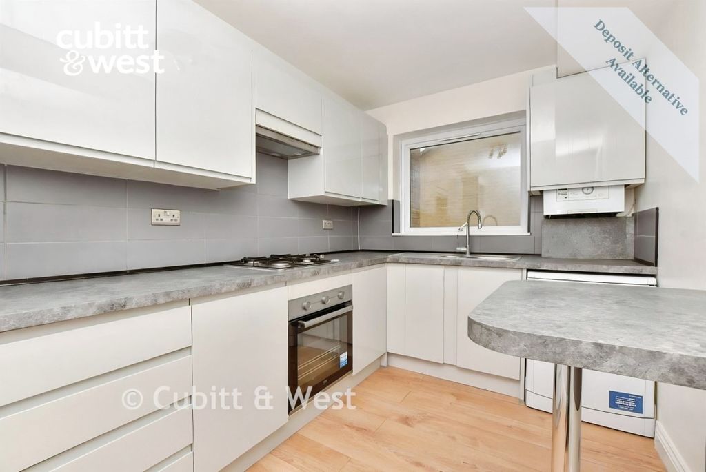 Property photo 3 of 12 3ce26542-Ht2