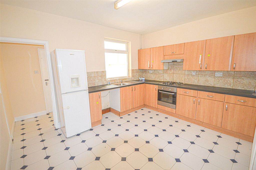 Property photo 3 of 9 Picture No. 11