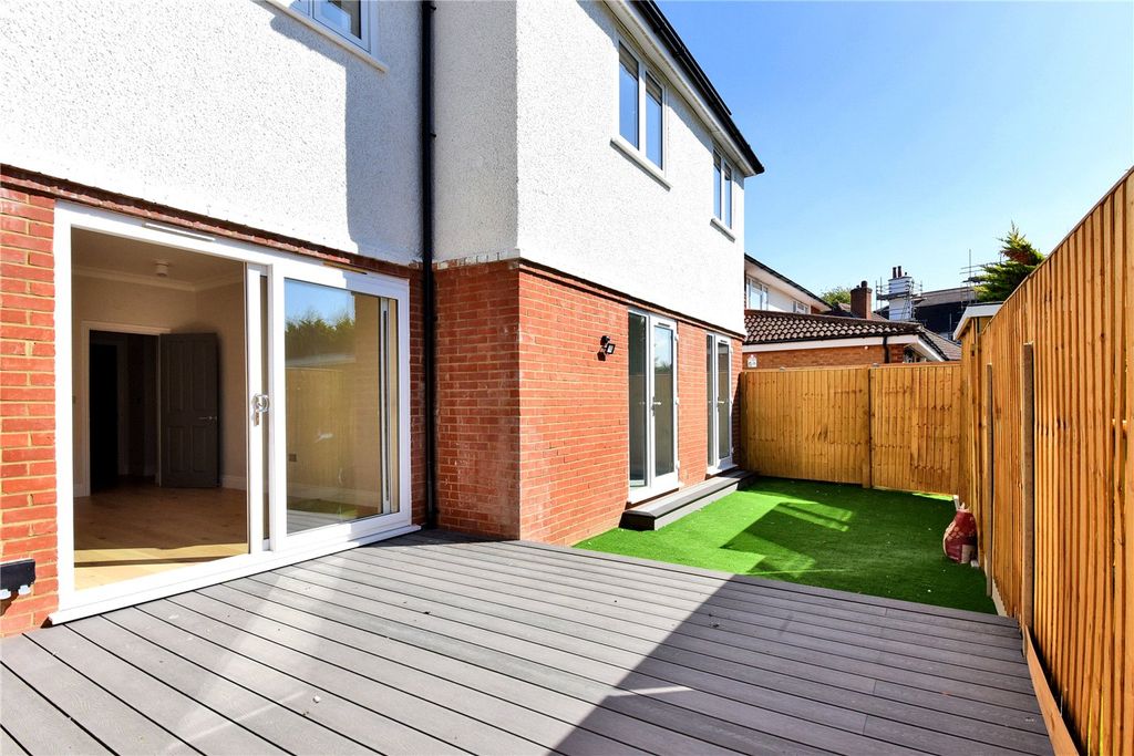 Property photo 2 of 11 Picture No. 05