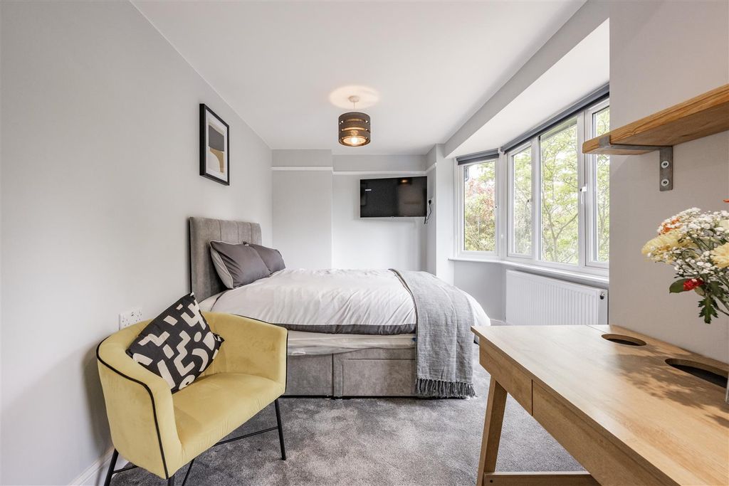 Property photo 2 of 6 23-256 Bluebell Road, Norwich [Finished]-23.Jpg