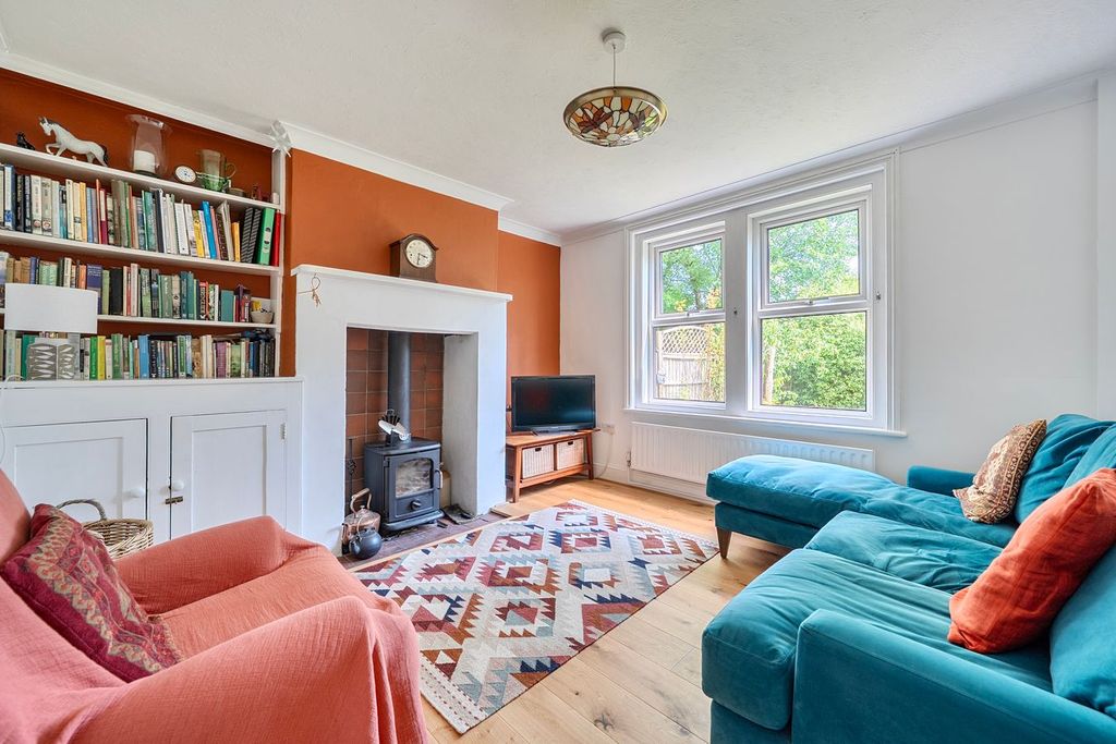 Property photo 2 of 19