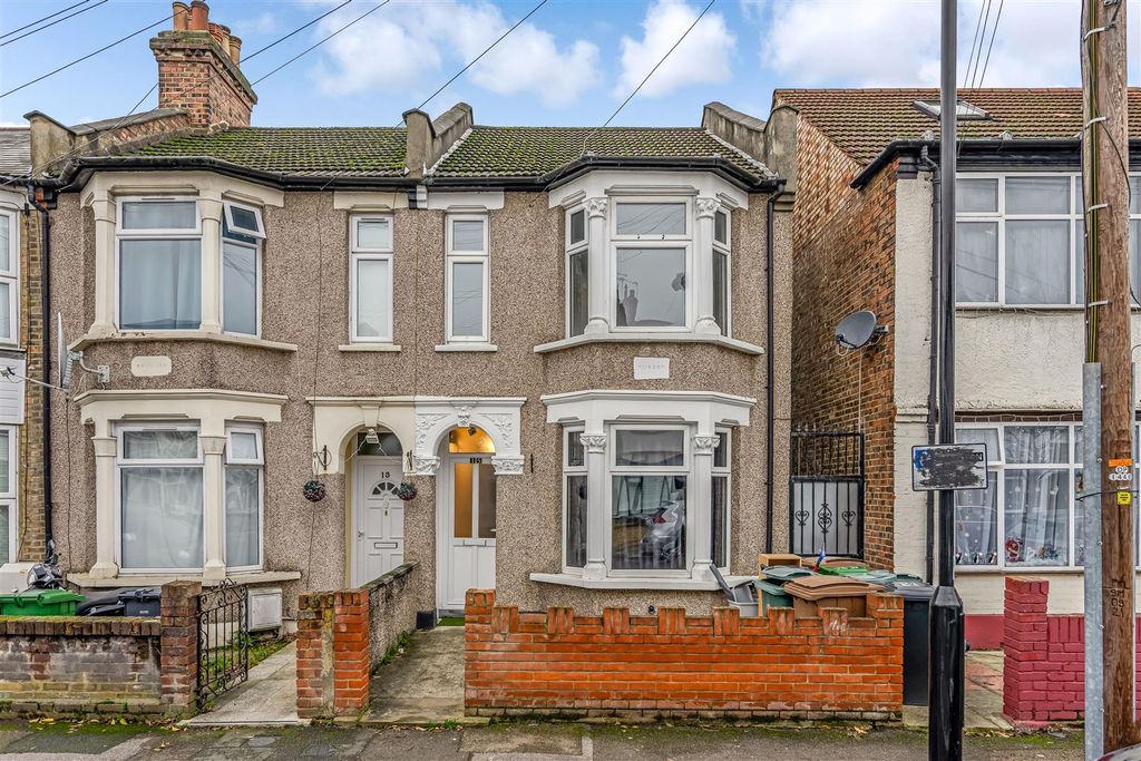 Property photo 1 of 19 15 Garner Road E17-19.Jpg
