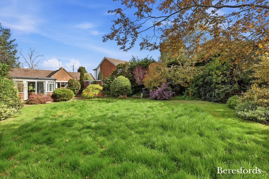 Property photo 2 of 22 Picture No. 21