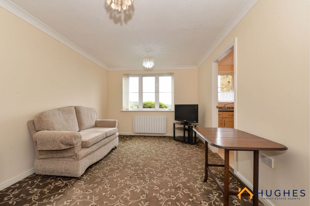 Property photo 3 of 18