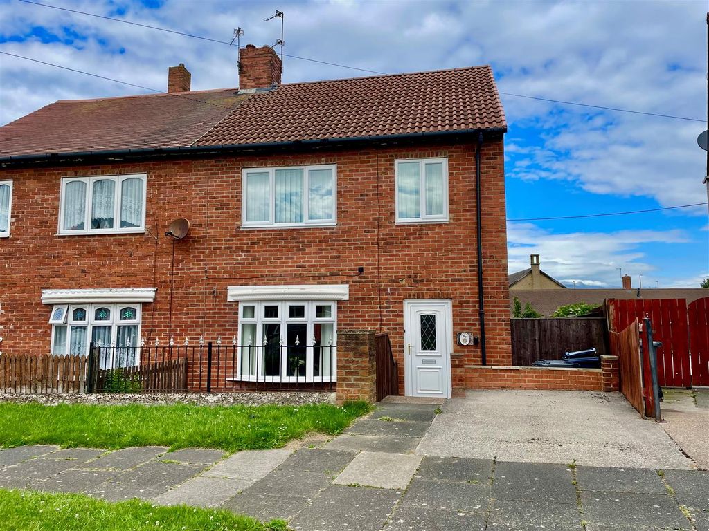 Property photo 1 of 16 67 Hylton Ext.Jpg