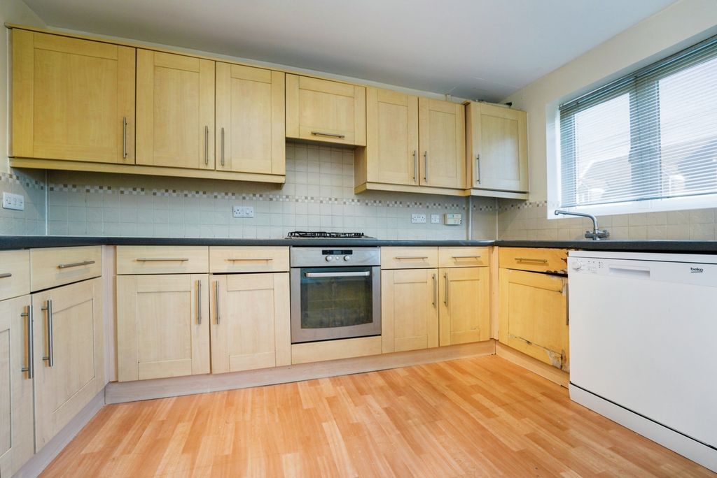 Property photo 2 of 10 2
