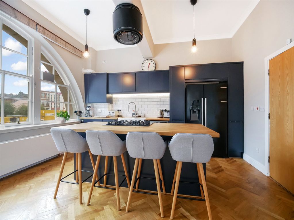 Property photo 2 of 21 Picture No. 09