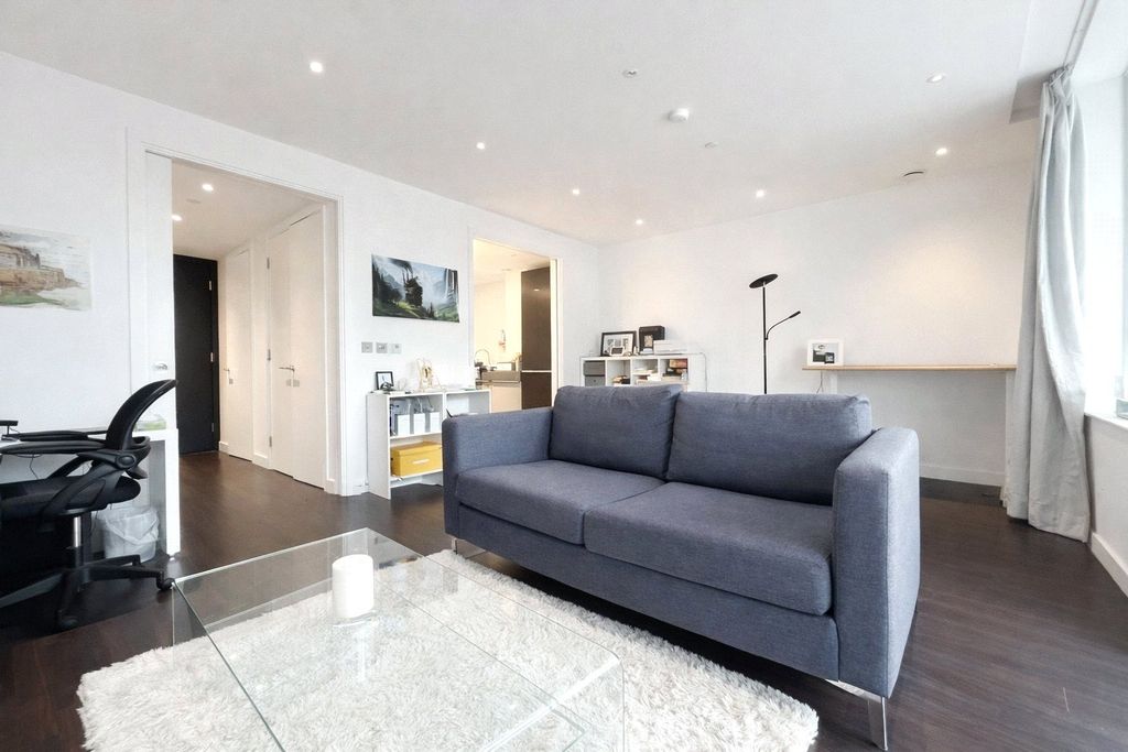 Property photo 3 of 15 Picture No. 12