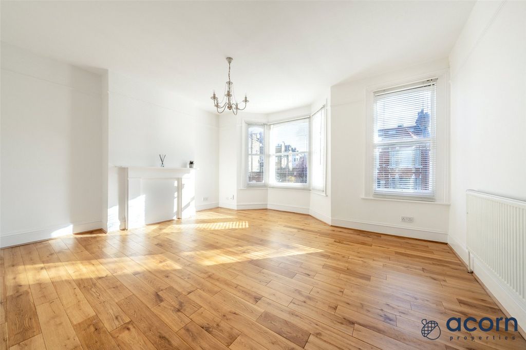 Property photo 1 of 22 Picture No. 32