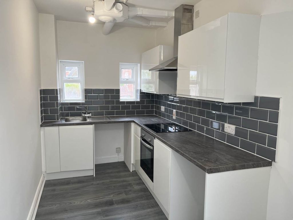 Property photo 2 of 11 Img_3914