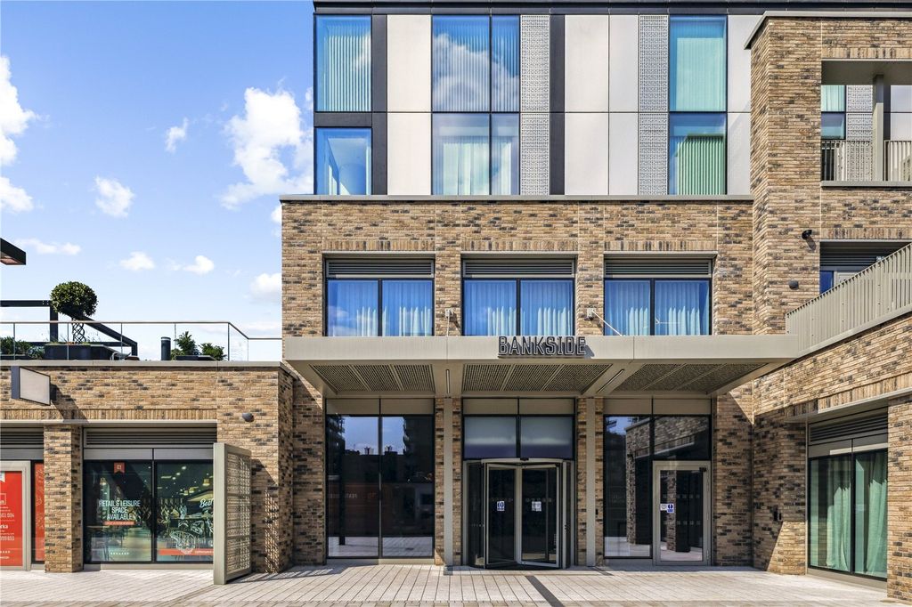 Property photo 1 of 16 External