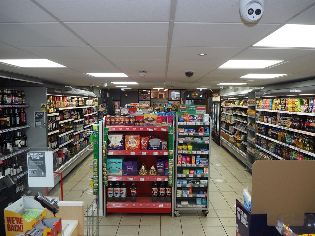 Property photo 1 of 9 Photo 0