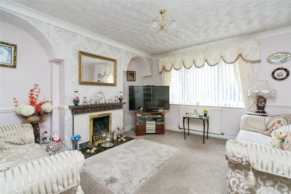 Property photo 3 of 19 Picture No. 03