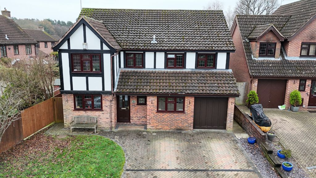 Property photo 1 of 27 Dji_Fly_20251217_114058_0333_1765984739441_Photo