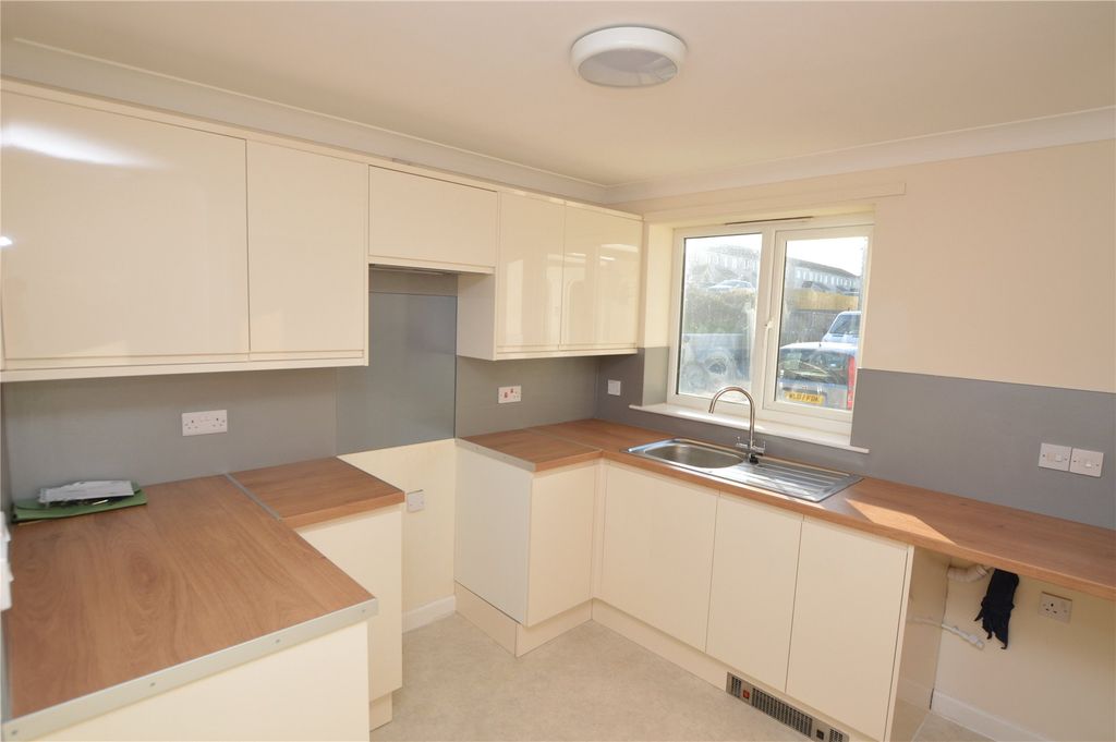 Property photo 2 of 6 Picture No. 07