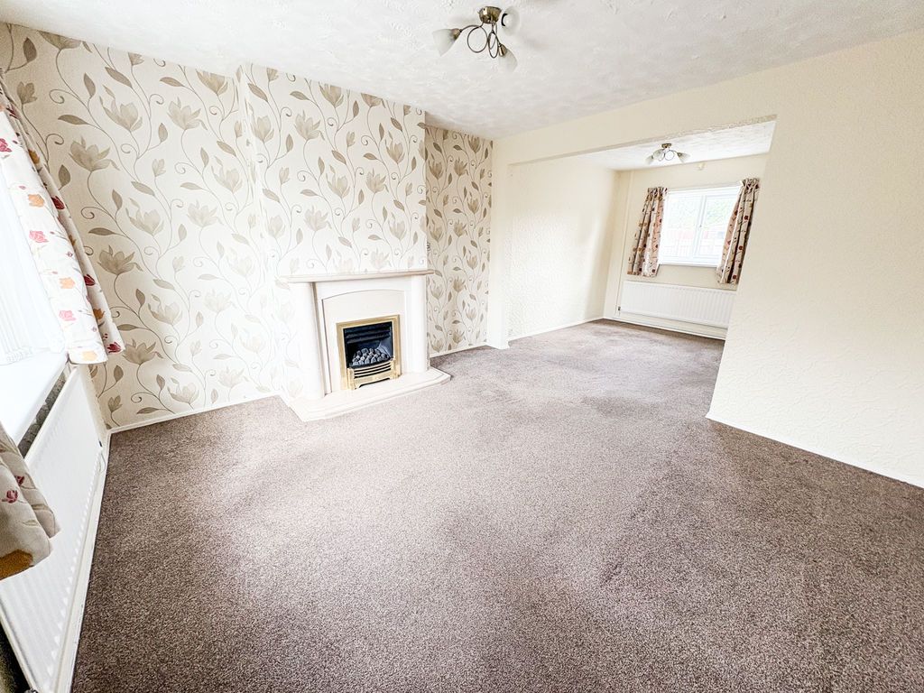 Property photo 3 of 11 Photo 4