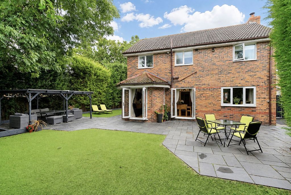 Property photo 2 of 62