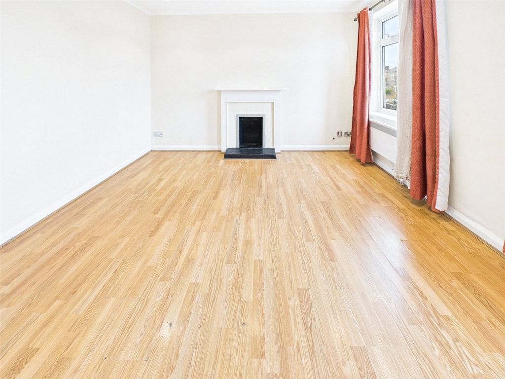 Property photo 2 of 13 Picture No. 03