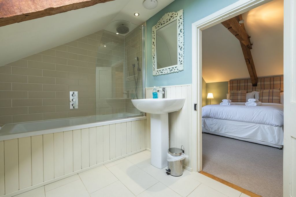Additional image 27 of 5 bed farmhouse for saleSt Davids SA62