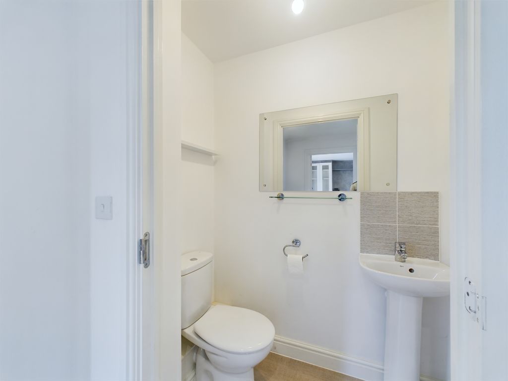 Property photo 3 of 38