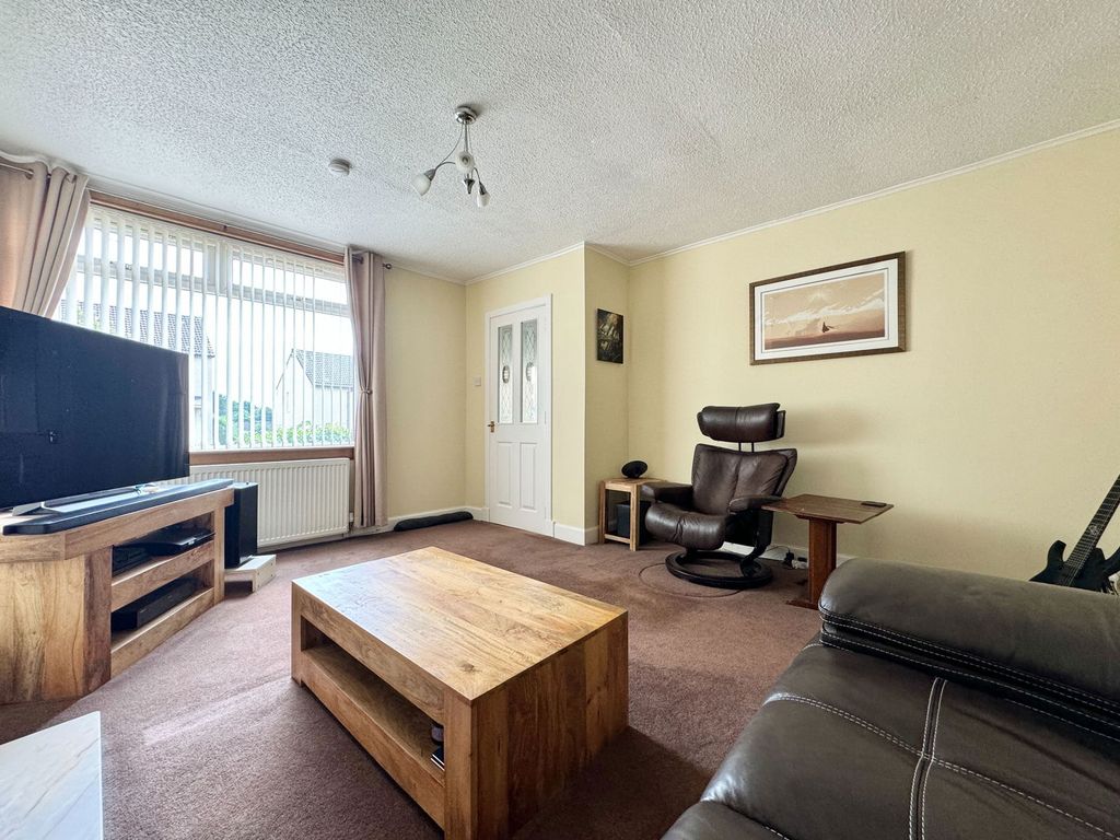 Property photo 3 of 24