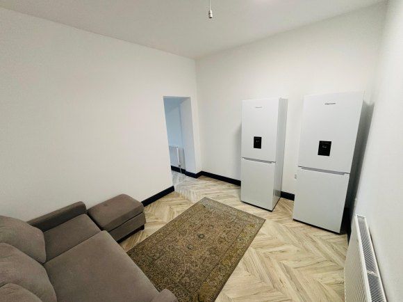 Property photo 3 of 10 J41S2Vdfb849T4Vsibb5_484.Jpeg