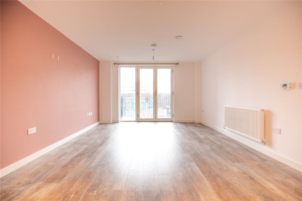 Property photo 1 of 11 Picture No. 02