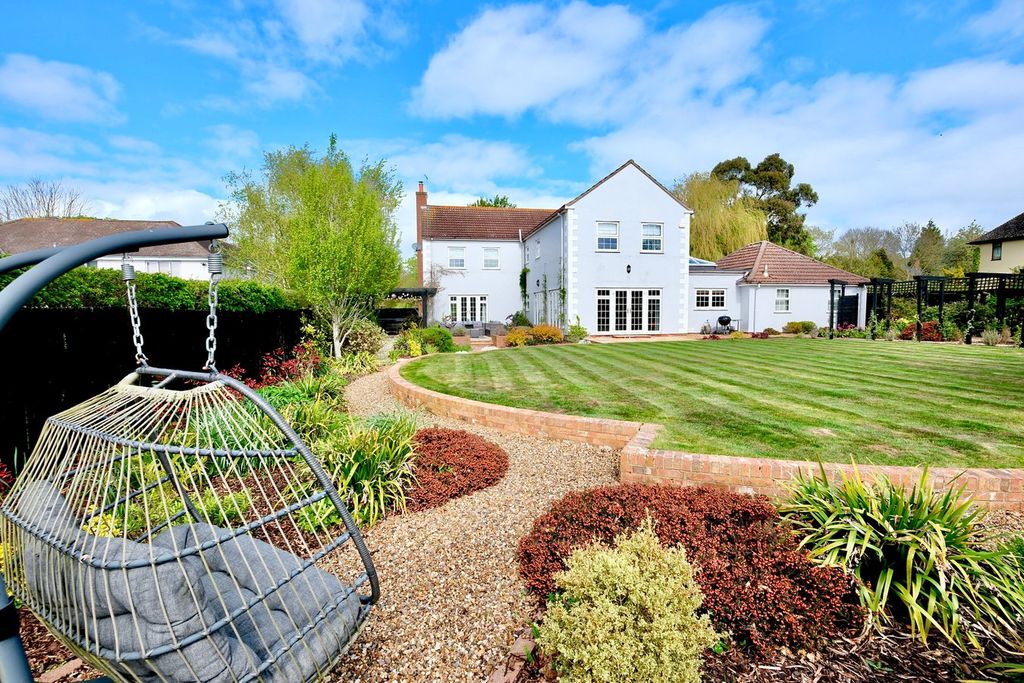 Property photo 3 of 26