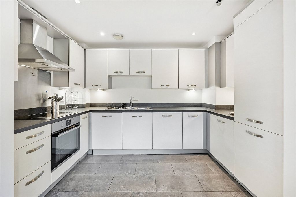 Property photo 2 of 12 Picture No. 07