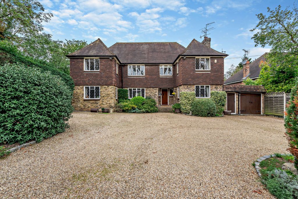 Property photo 1 of 17