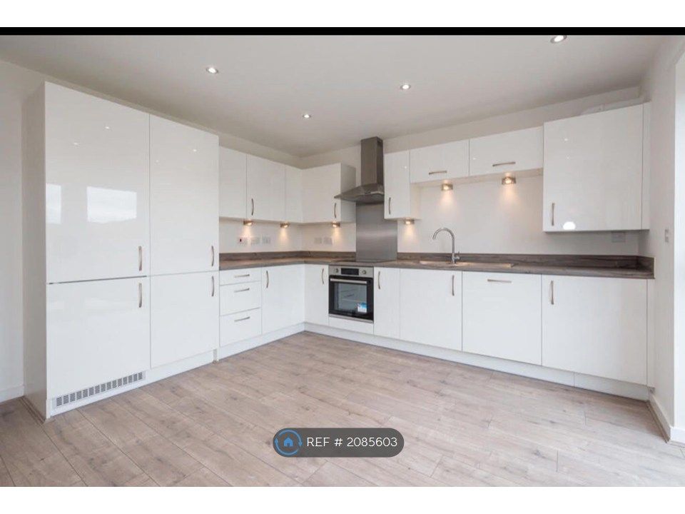 Property photo 2 of 4 Kitchen