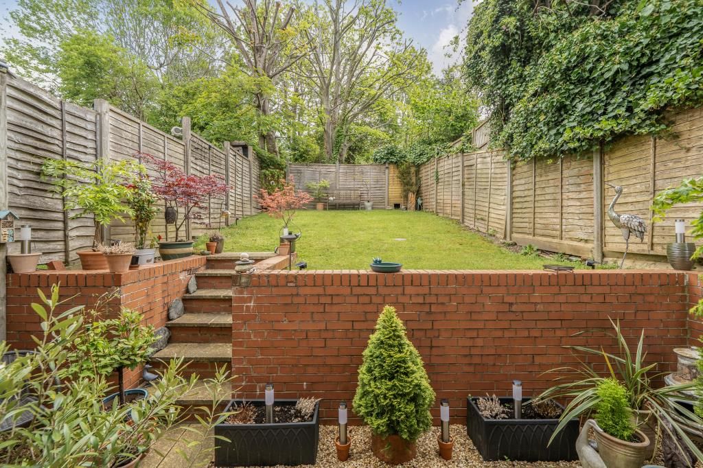 Property photo 3 of 20 Garden