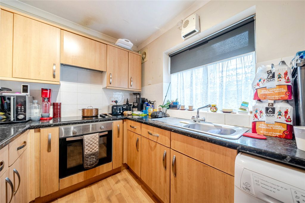 Property photo 3 of 18 Picture No. 07
