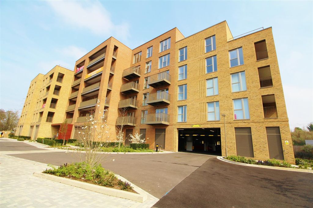 Property photo 1 of 17 Img_4973.Jpg