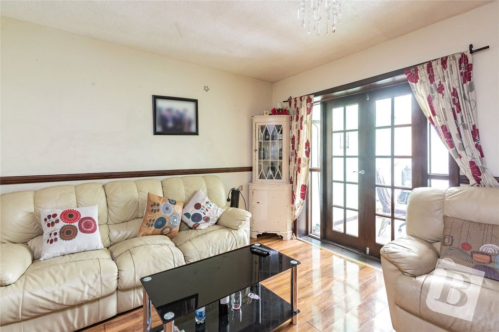 Property photo 3 of 15 Living Room