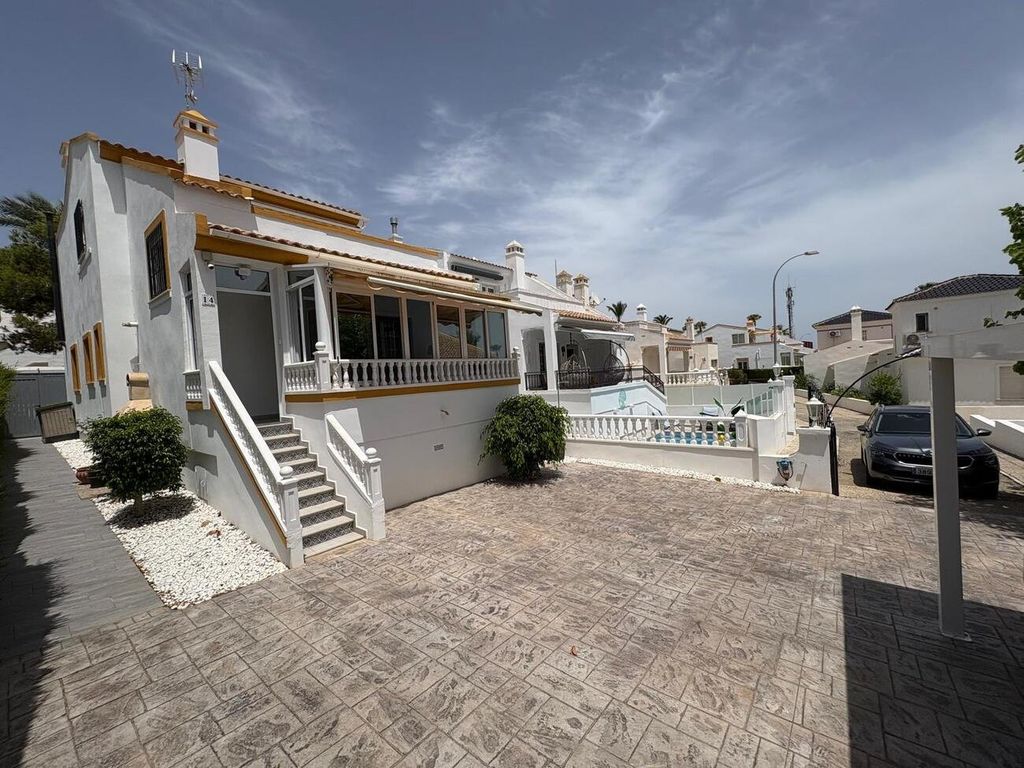 Property photo 1 of 37