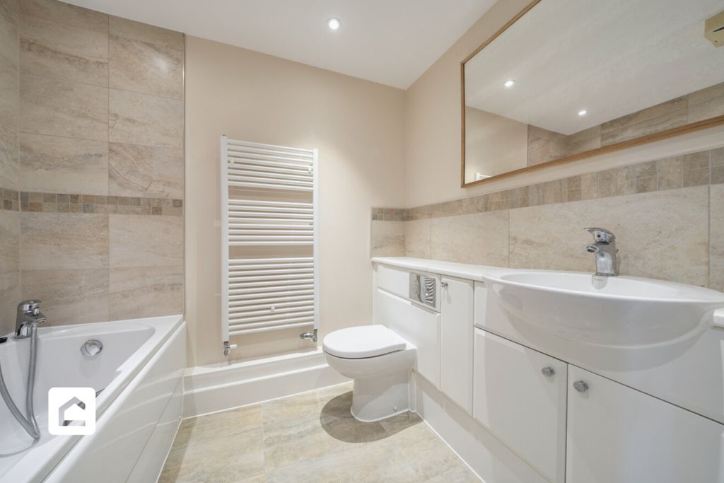 Property photo 3 of 18 16