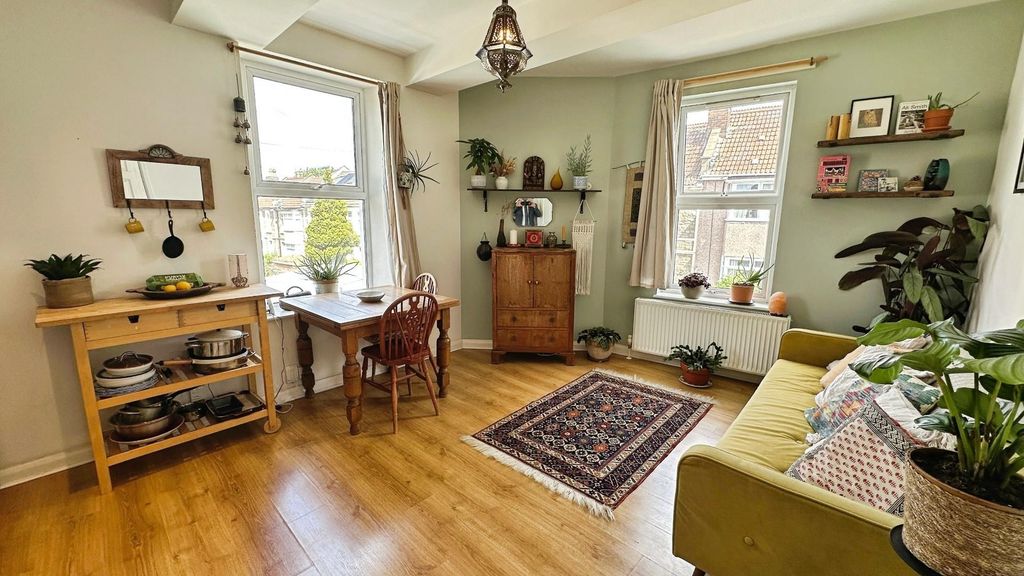 Property photo 2 of 21 564d6265-Img_1939.Jpg