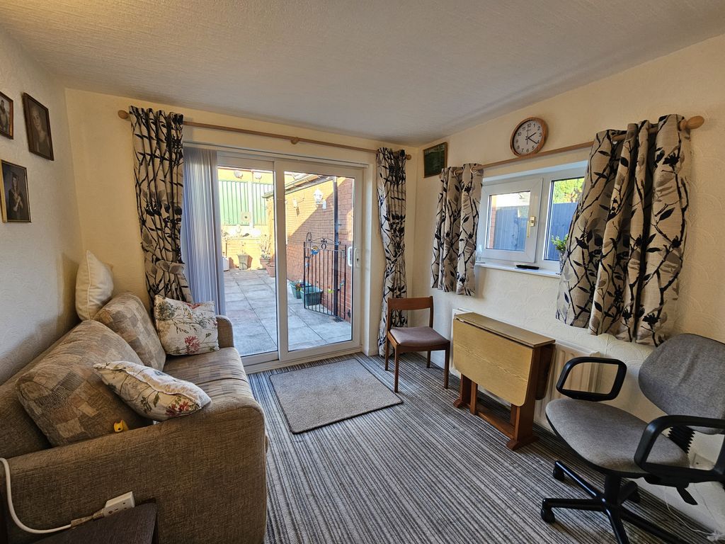 Property photo 2 of 14