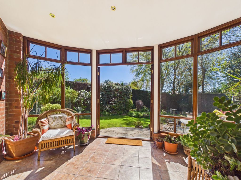 Property photo 2 of 21 Sun Room