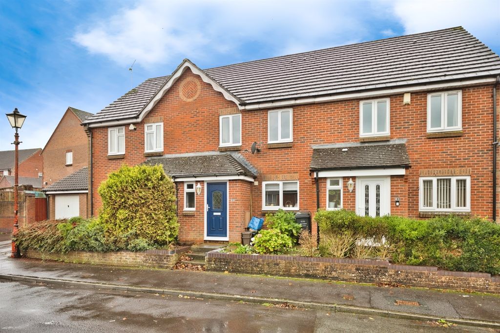 Property photo 1 of 17