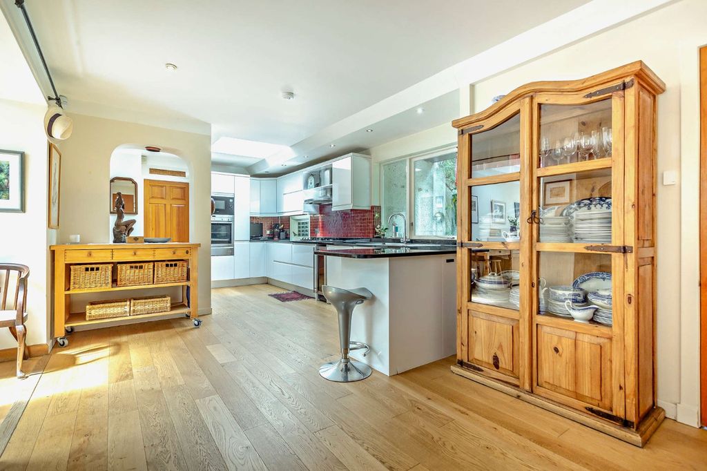 Property photo 3 of 25 Picture No. 86