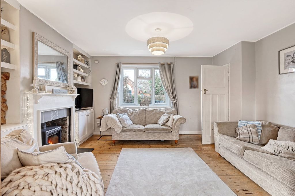 Property photo 3 of 24